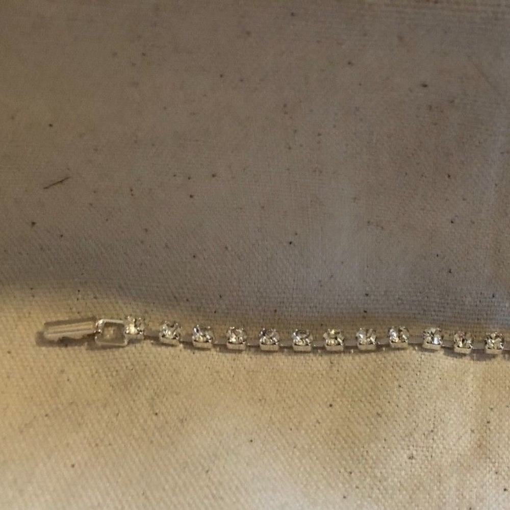 Vintage 7 " Silver-tone  Clear Rhinestone bracelet